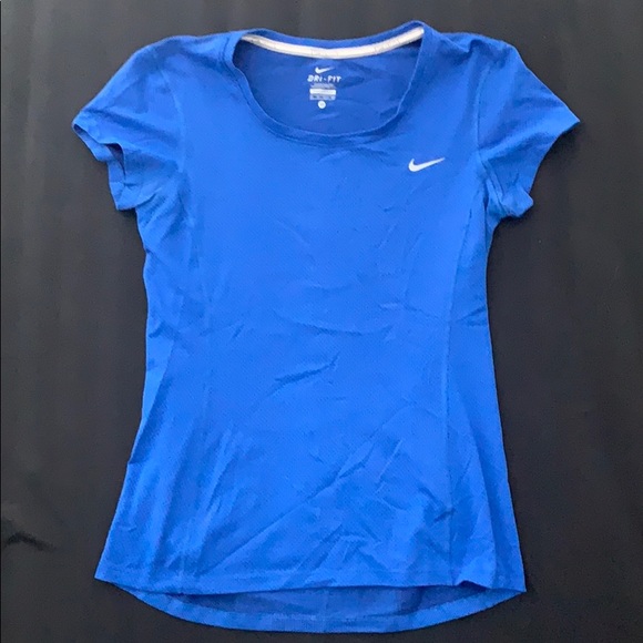 Blue nike dry fit t-shirt - Picture 1 of 2